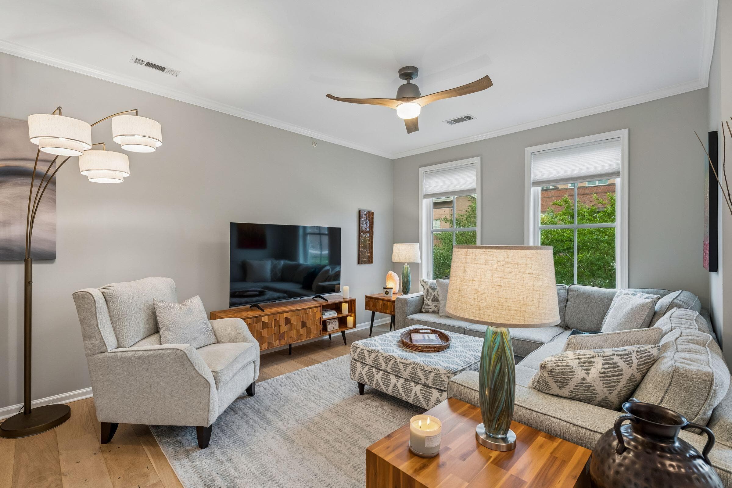 250 Seven Farms Drive 302, Charleston, SC